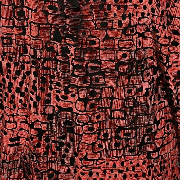 Mod Print Shiny Velveteen Red & Black Blouse for Ladies - Picture 6 of 7